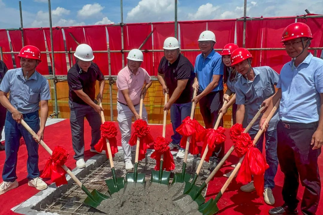 New stage, new future! EXCITECH South Base Phase II Project was successfully capped.