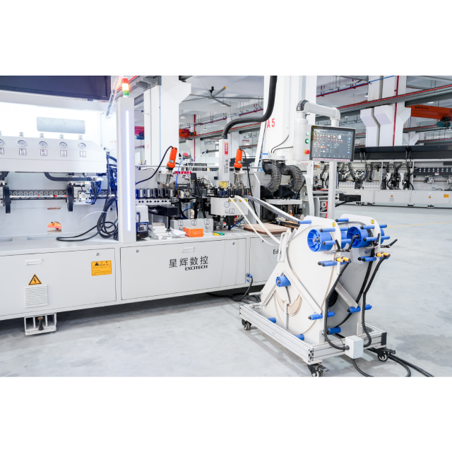 Heavy Steel Structure & Horizontal Trimming Technology for Professional Narrow Edge Banding
